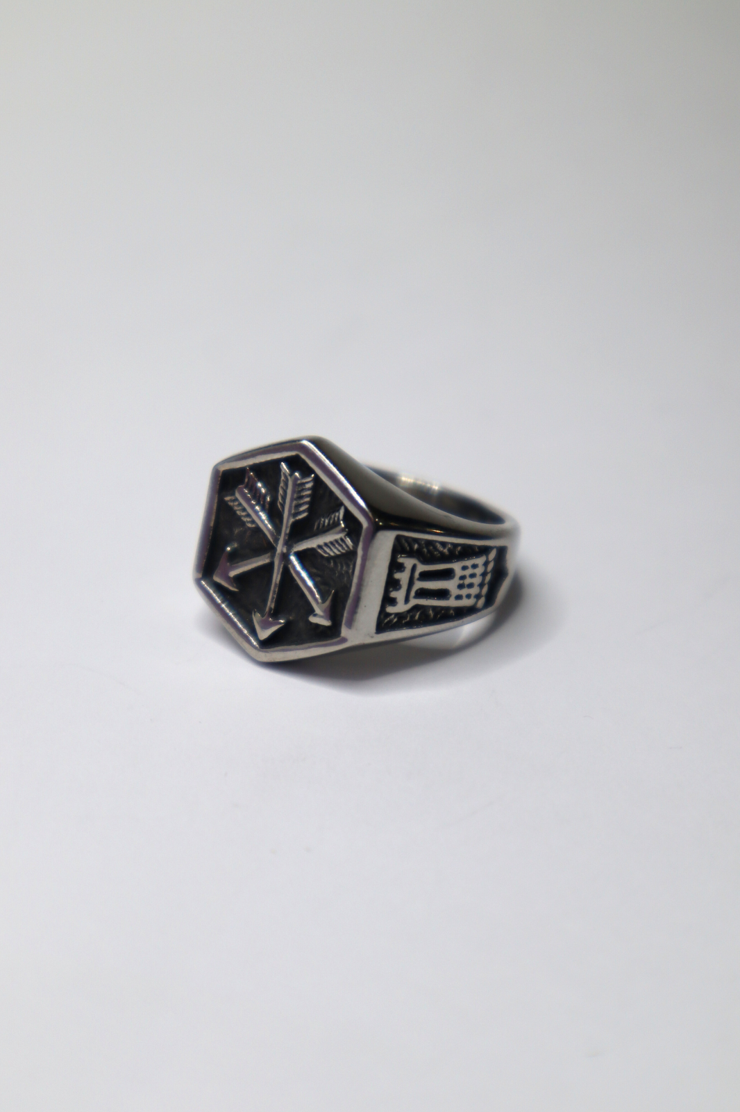 THE ARROWS RING