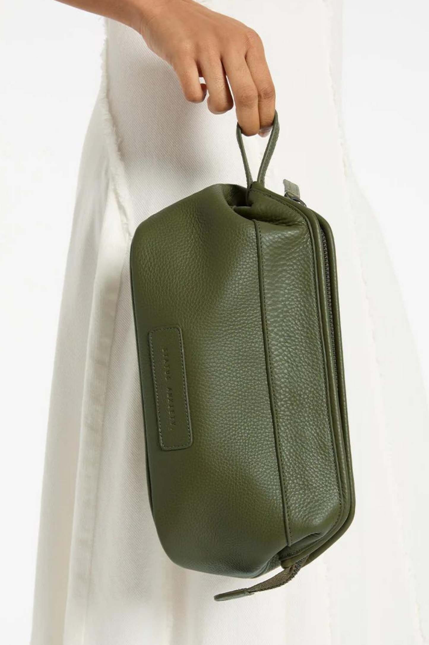 LIABILITY TOILETRIES BAG (Khaki)