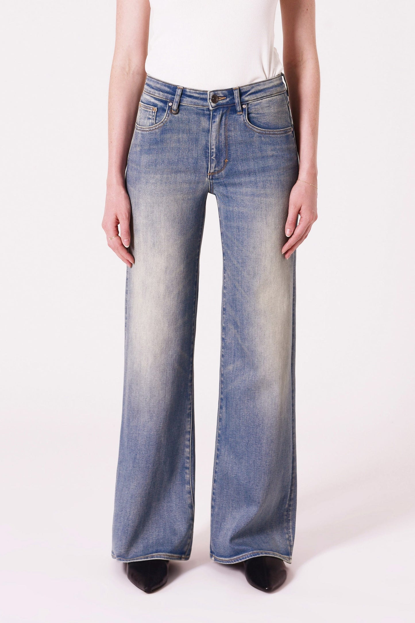 EVA WIDE EASY RIDER JEANS (Mid Vin Indigo)