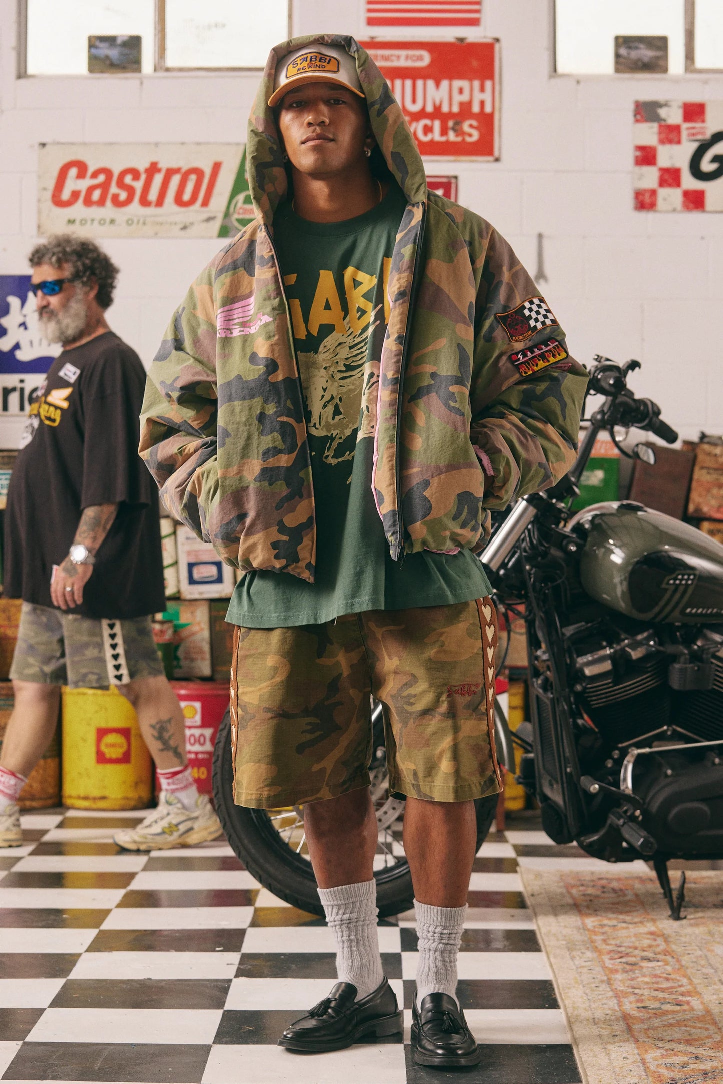 CANVAS RAVING HEARTS SHORTS (Camo)