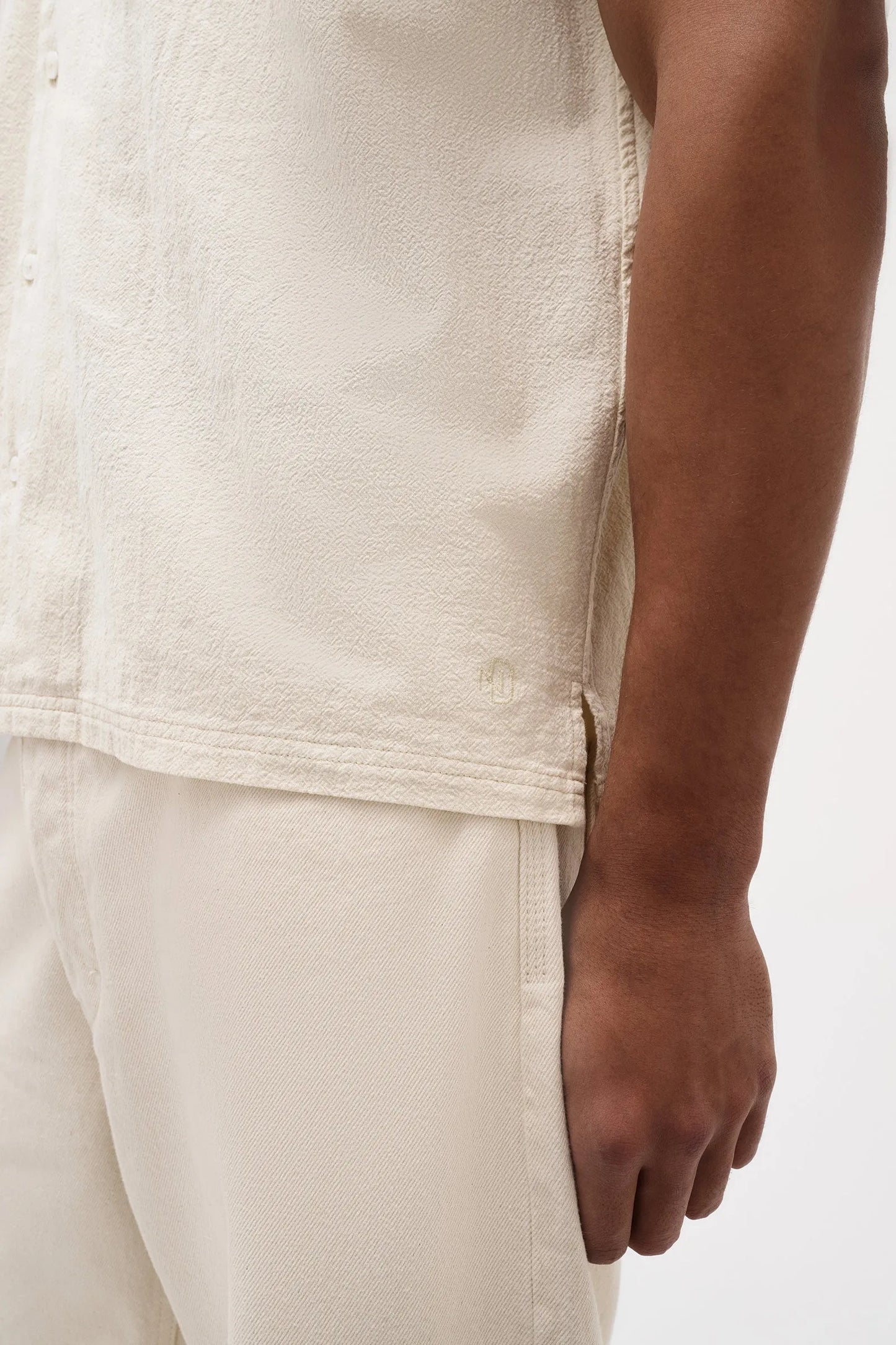 COTTON CREPE SS SHIRT (Ecru)