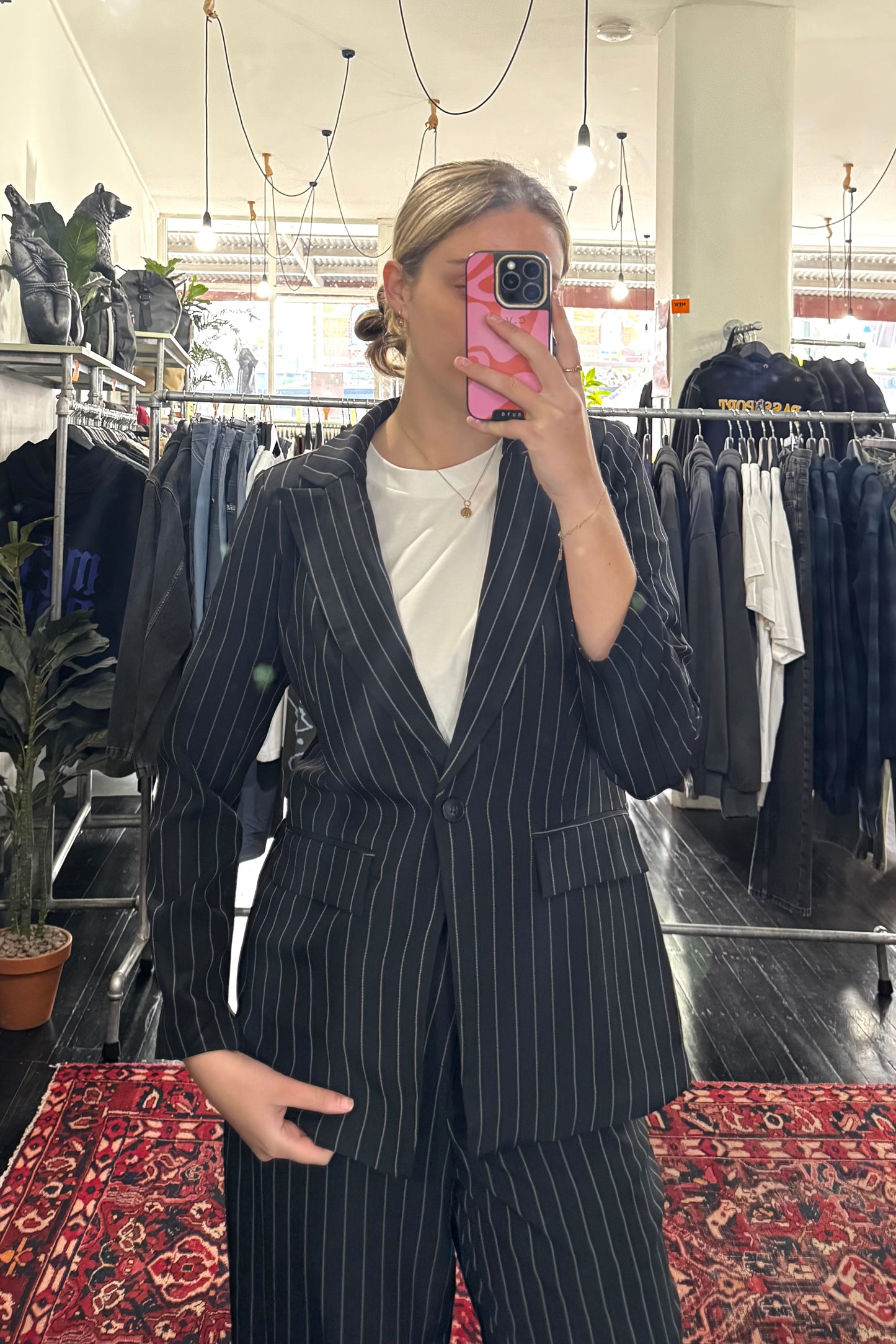 SOFIA PINSTRIPE BLAZER (Black)