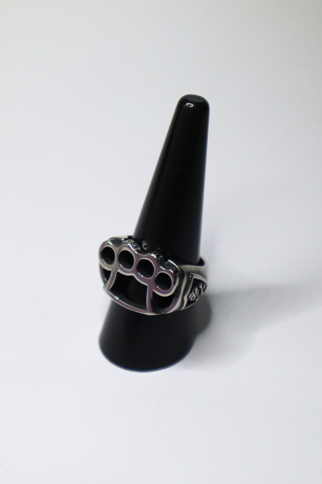 THE KNUCKLE DUSTER RING