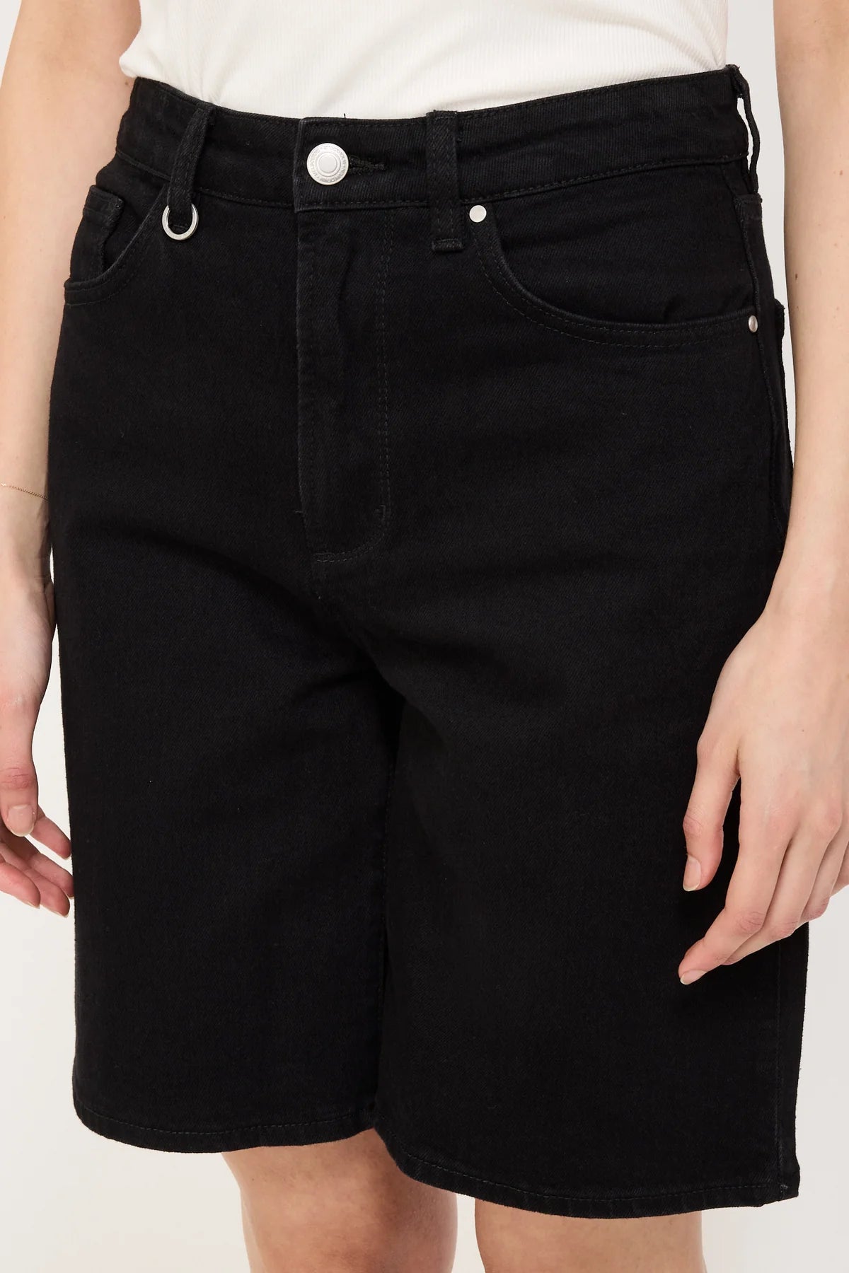 PHOEBE SHORT (Jet Black)