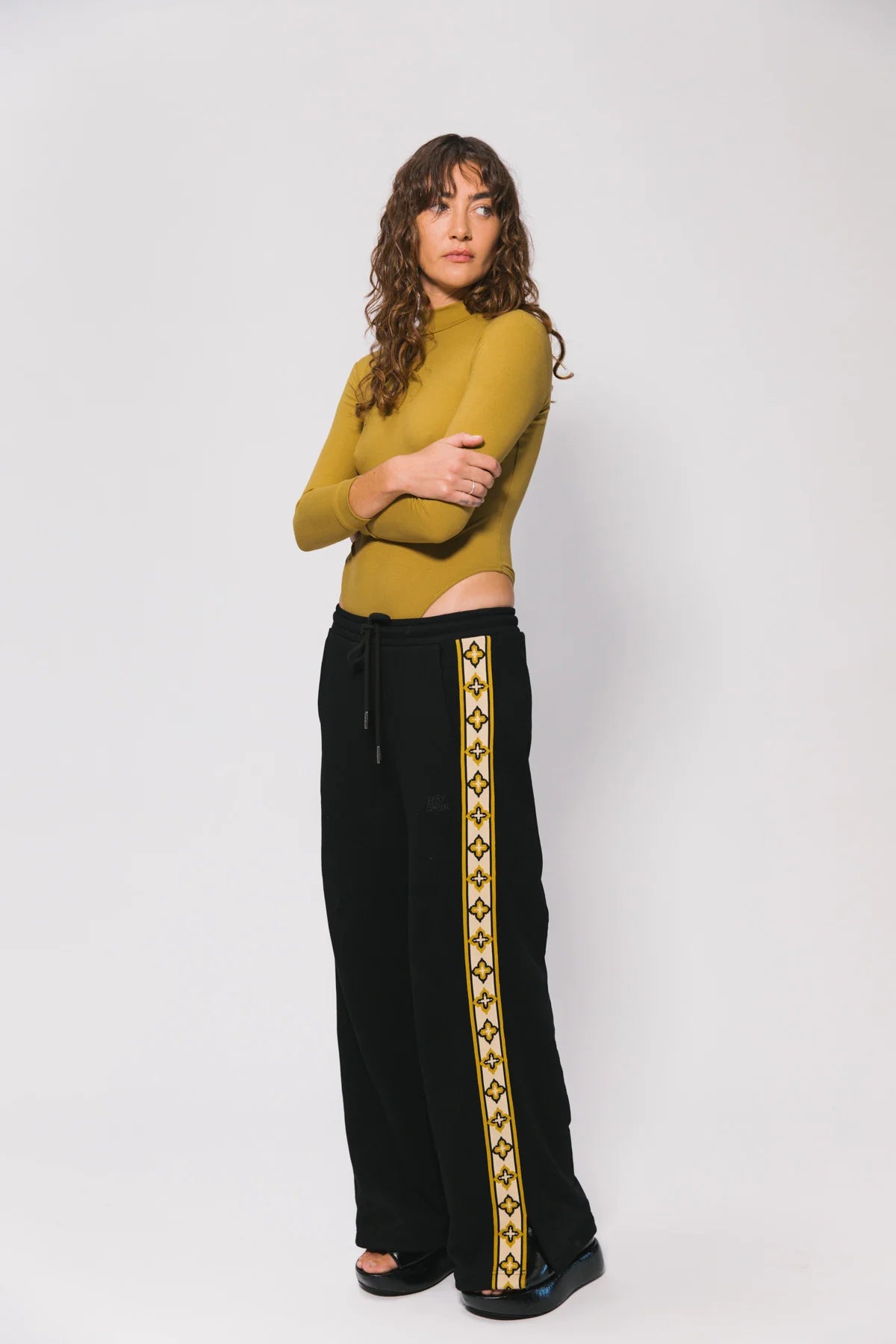 BLACK DIAMONDS TRACK PANTS