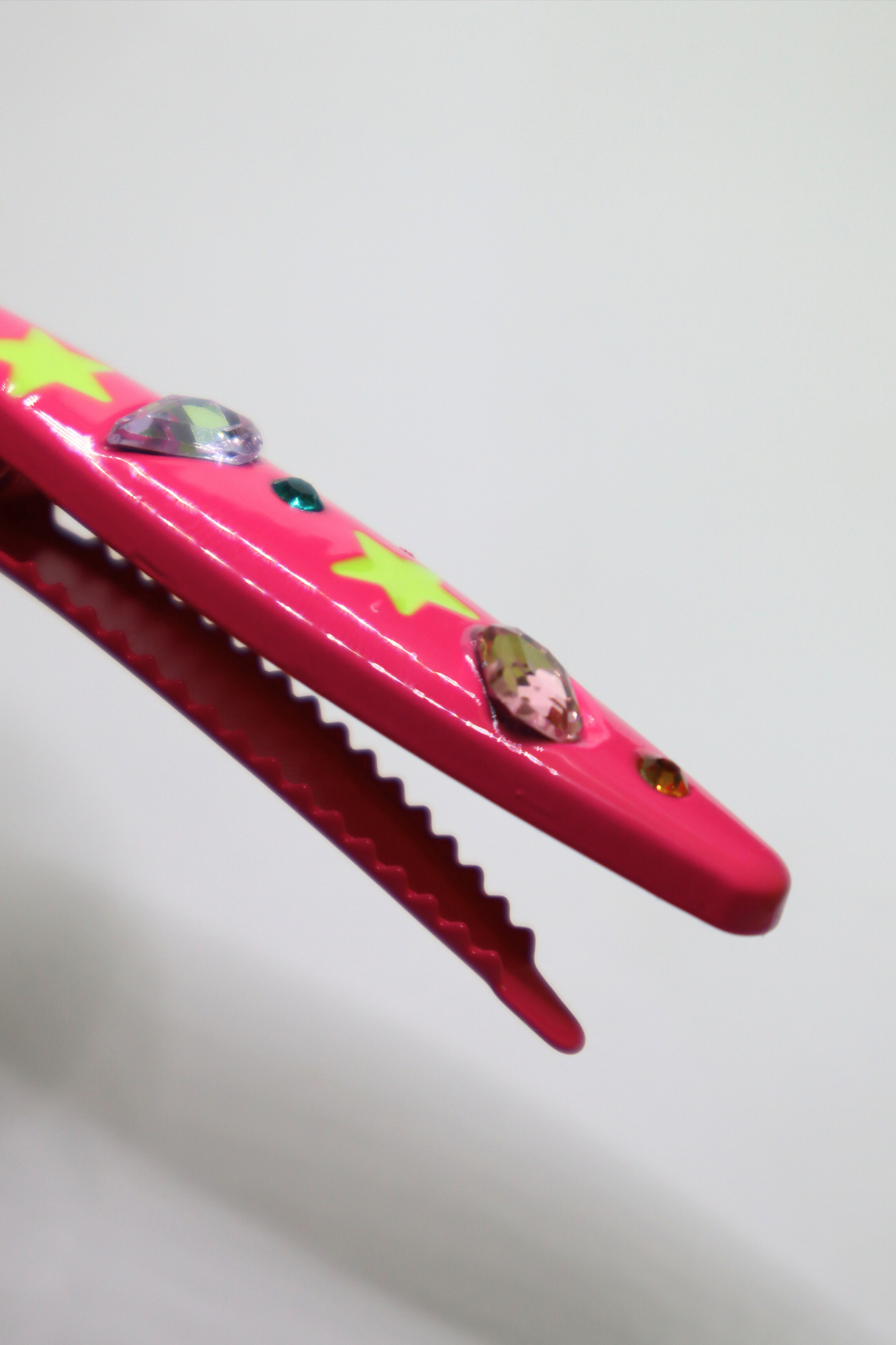 BEDAZZLE HAIR CLIP (Neon Pink)