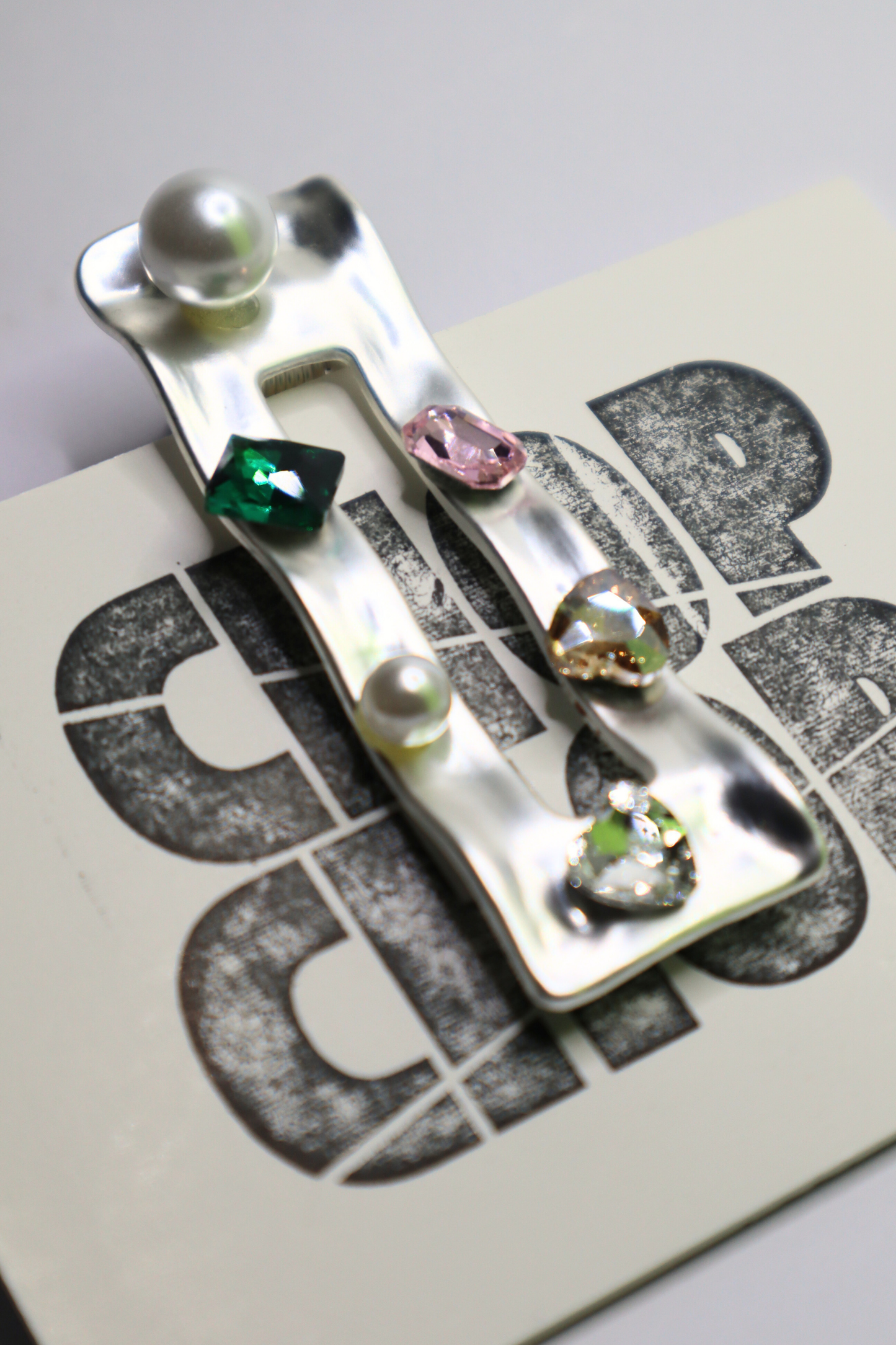 JEWELS RECTANGLE HAIR CLIP