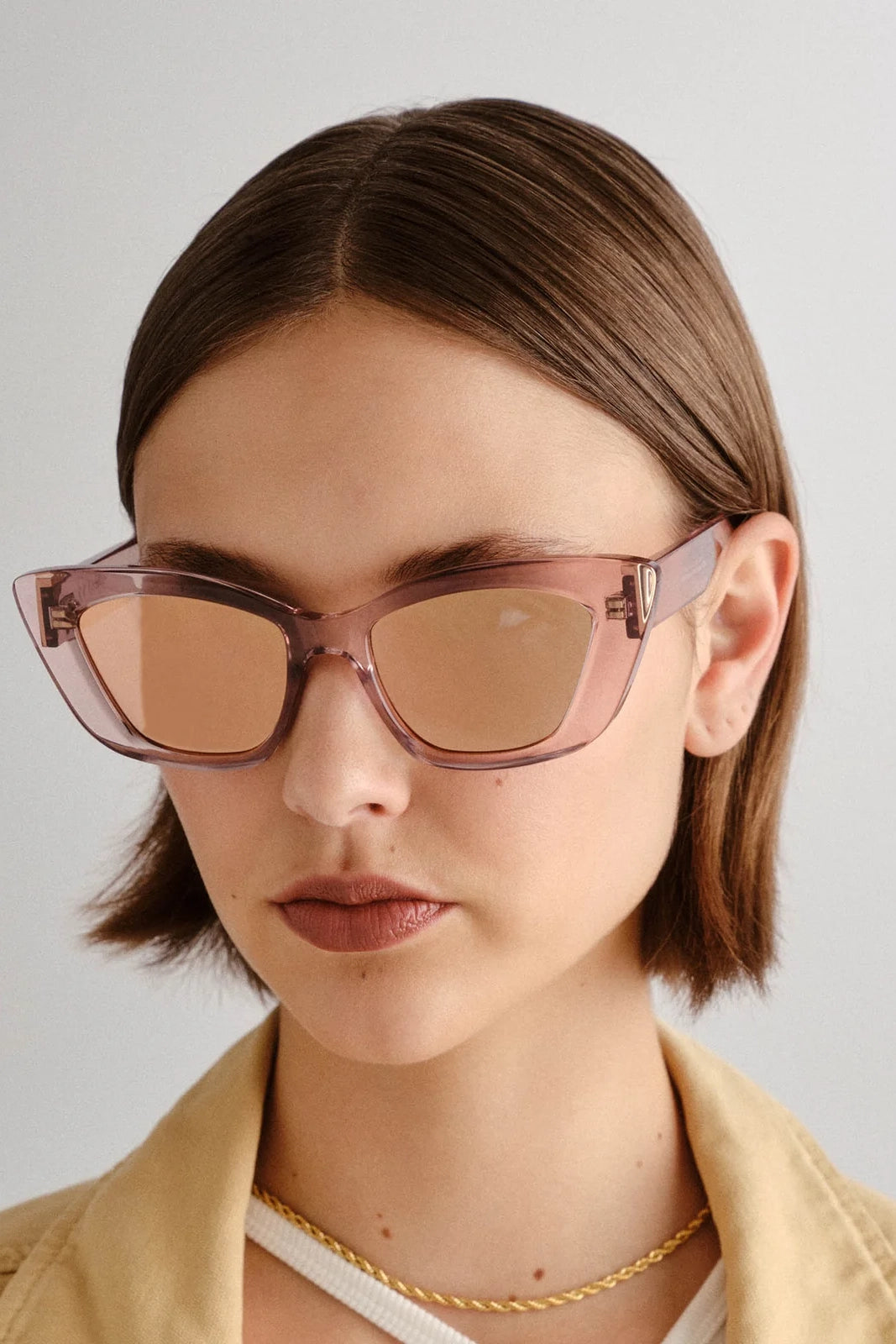TRANQUIL TURMOIL SUNGLASSES (Rose Quartz)