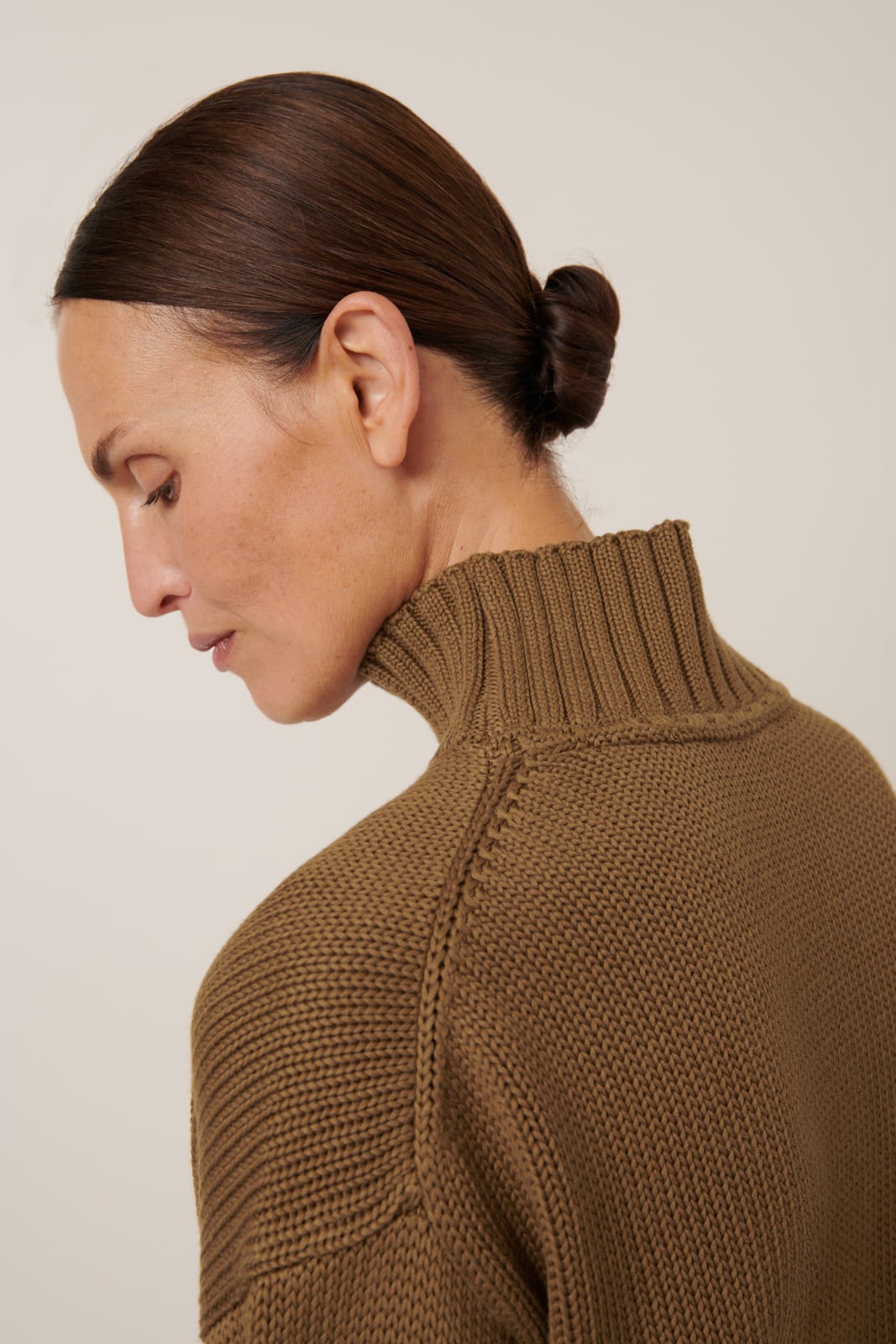STAPLE SWEATER (Dark Spice)