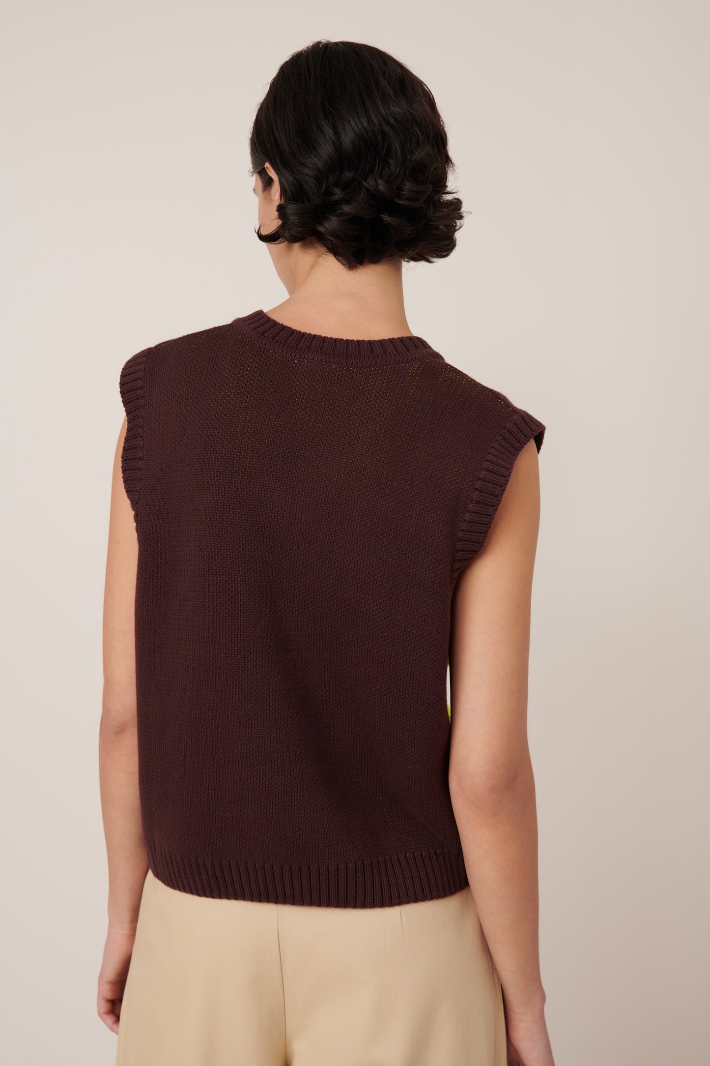 WINGSPAN VEST (Mahogany)