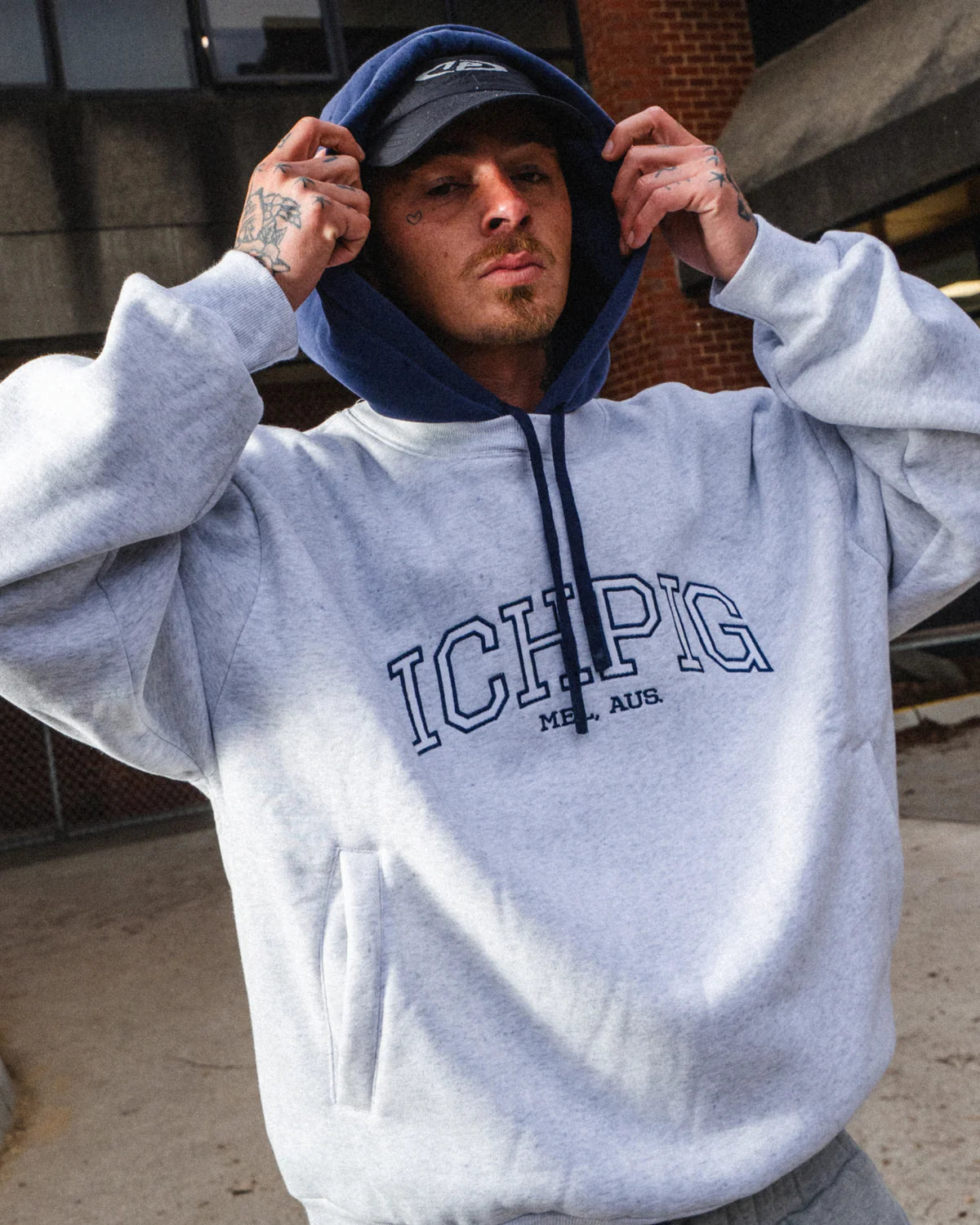 STADIUM HOOD CREW (White Marle)