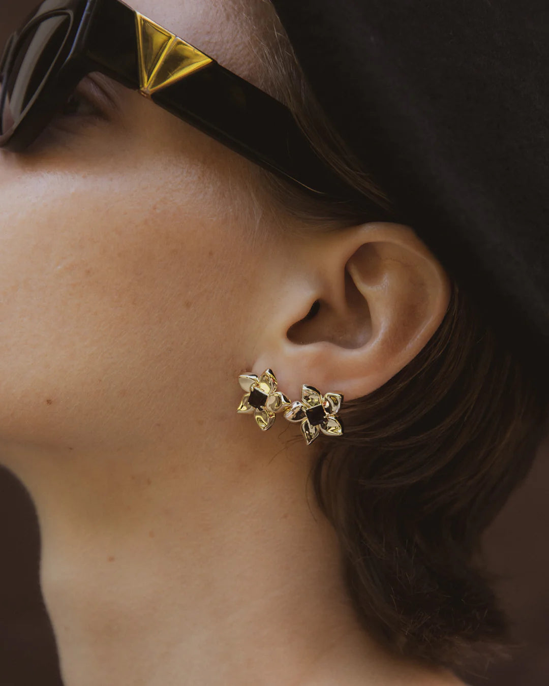 FLOWER POWER STUDS (Smokey Quartz)