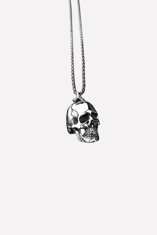 THE SKULL NECKLACE
