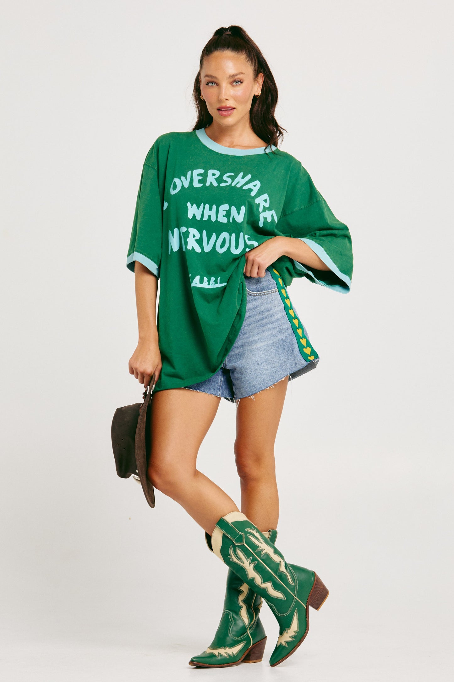 THE OVERSHARE TEE (Green)