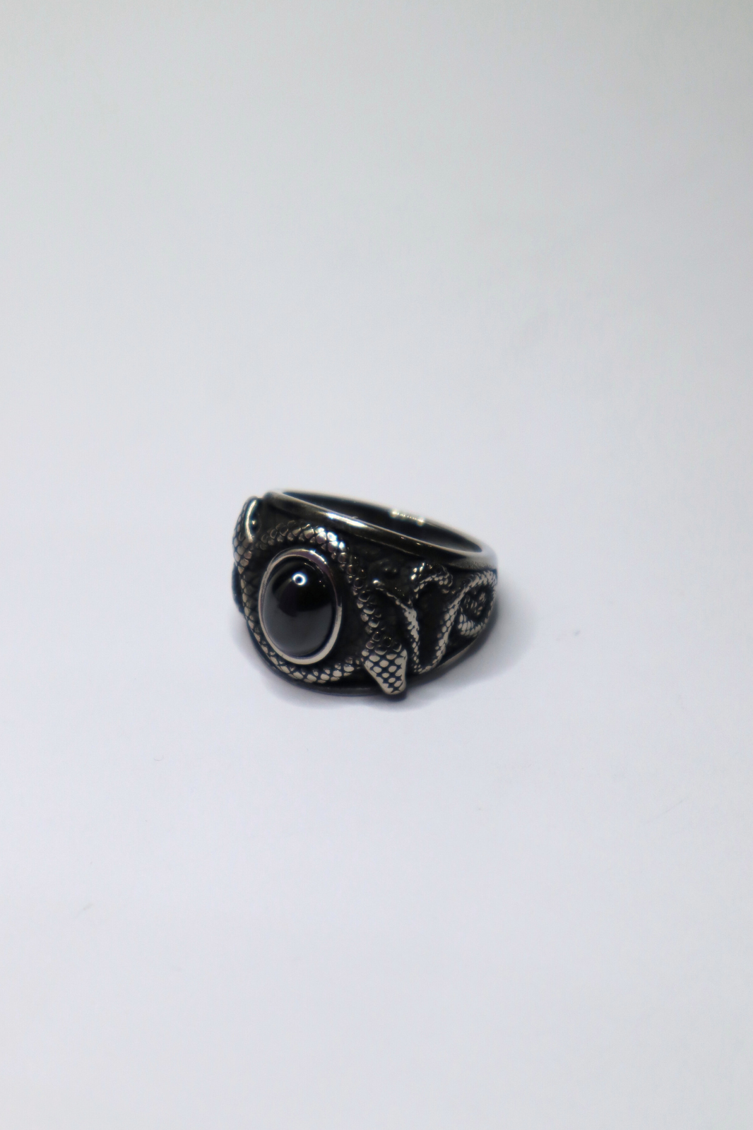 THE SNAKES N STONES RING