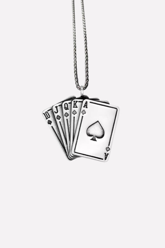 THE CARDS NECKLACE
