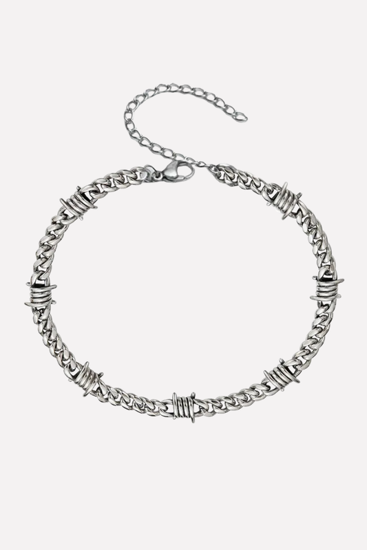THE BARBED CHOKEN NECKLACE