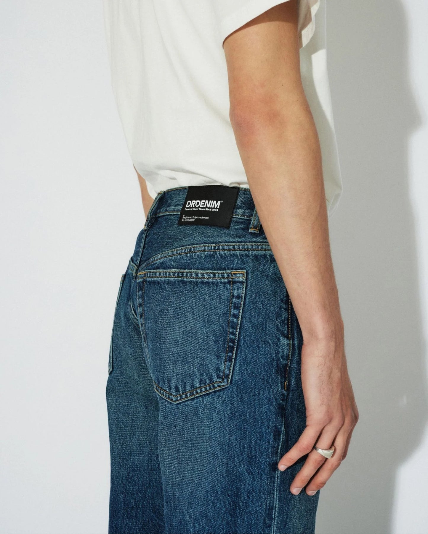 DASH STRAIGHT JEANS (Stream Dark Fade Vintage)