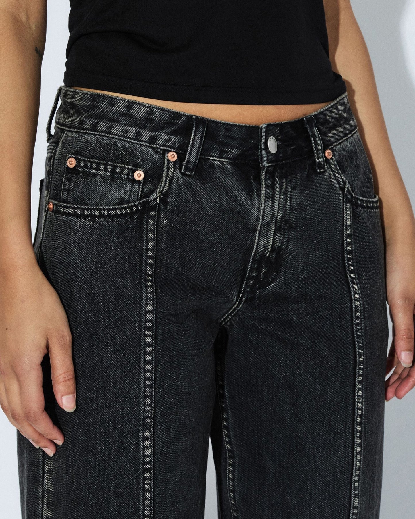 NIKA WORKERS JEANS (Aged Black)