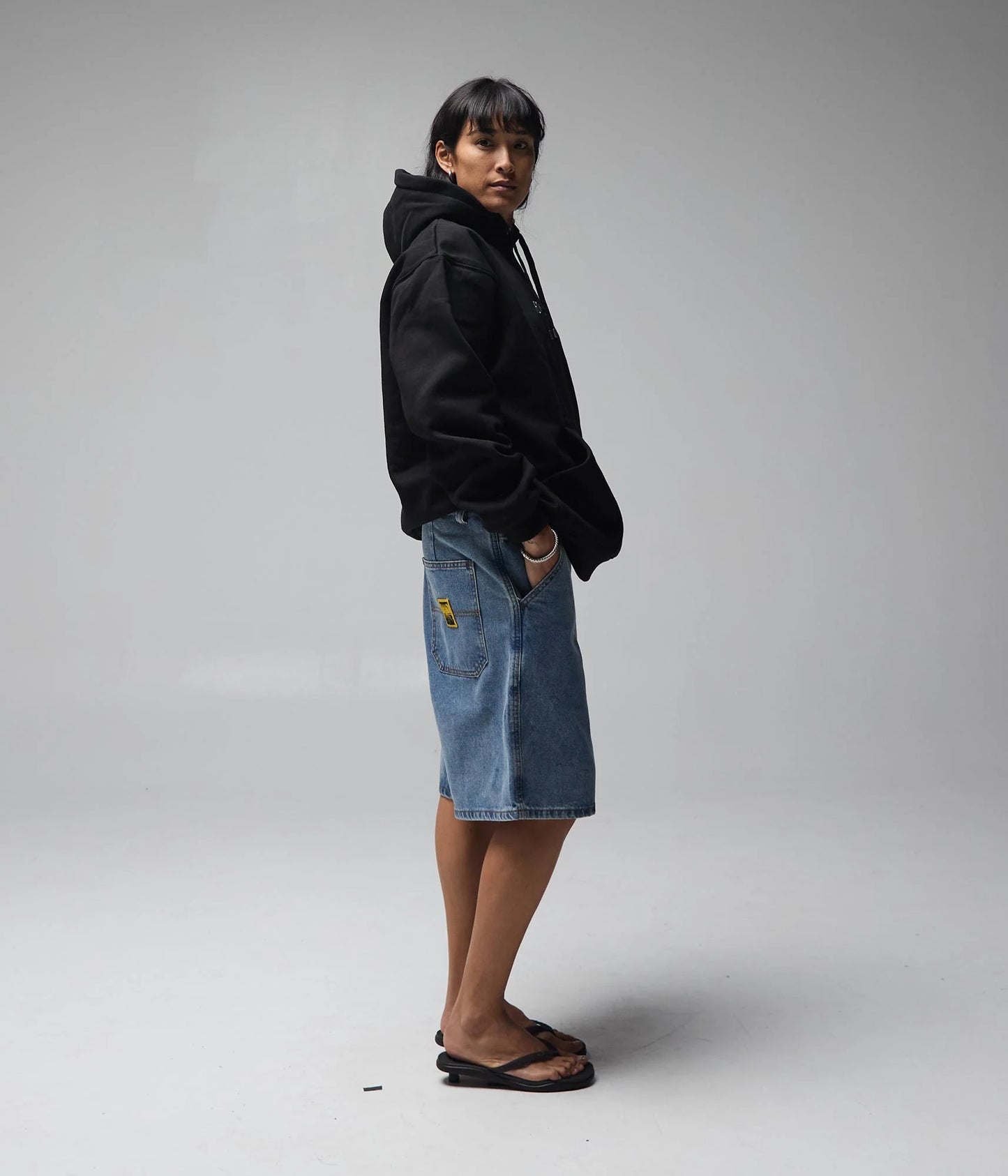 REYNOLDS 21" DENIM WALKSHORT (Mid Blue)