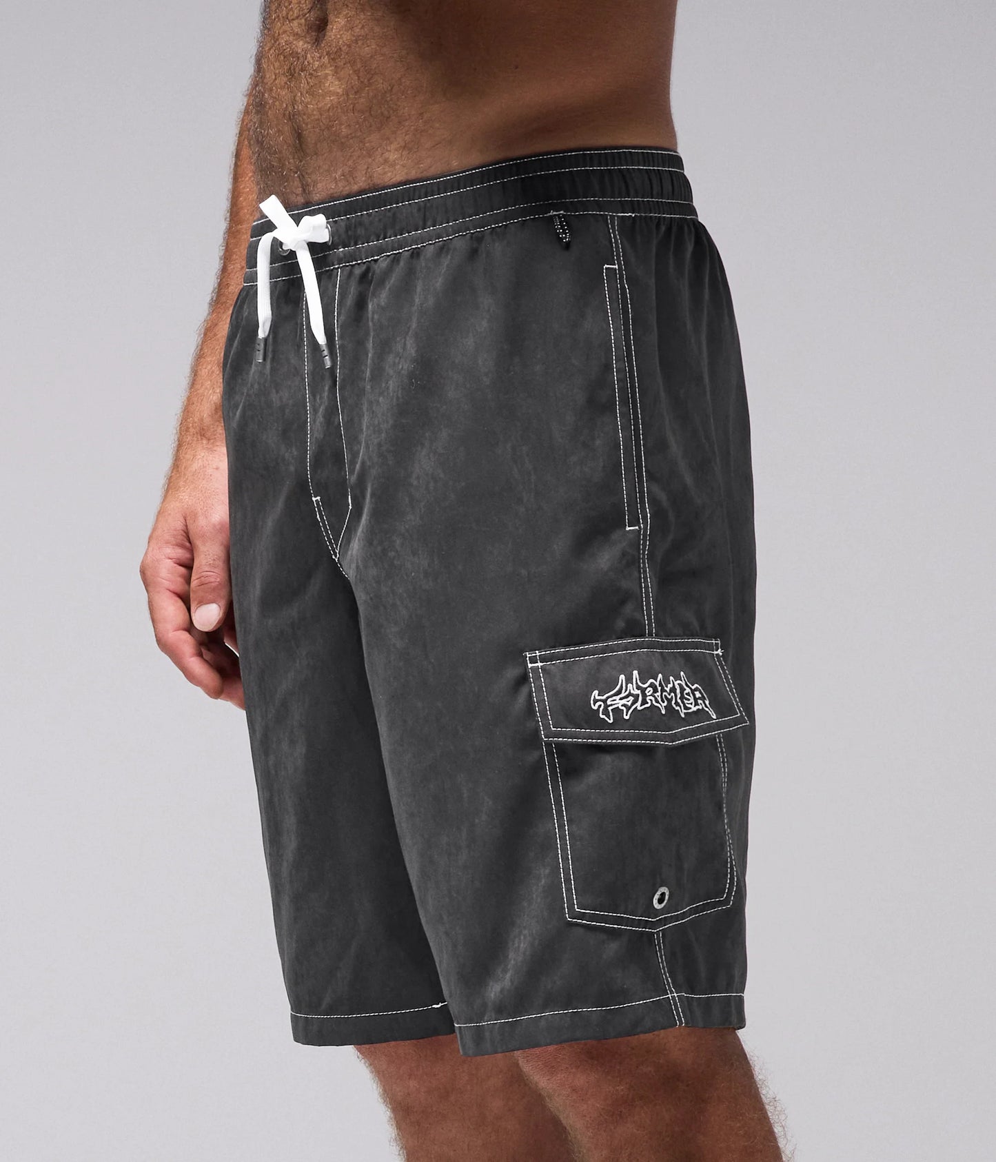 SWANS CARGO 21" SWIM SHORTS (Black)