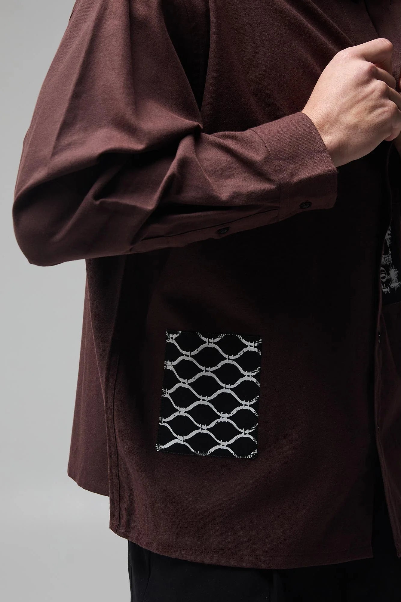 VIVIAN ENGINEERED LS SHIRT (Bark)