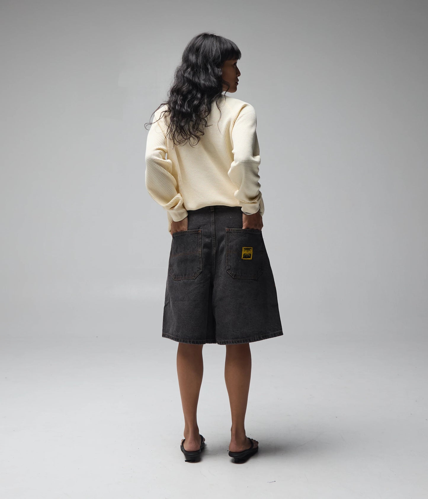 REYNOLDS 21" DENIM WALKSHORT (Washed Black)
