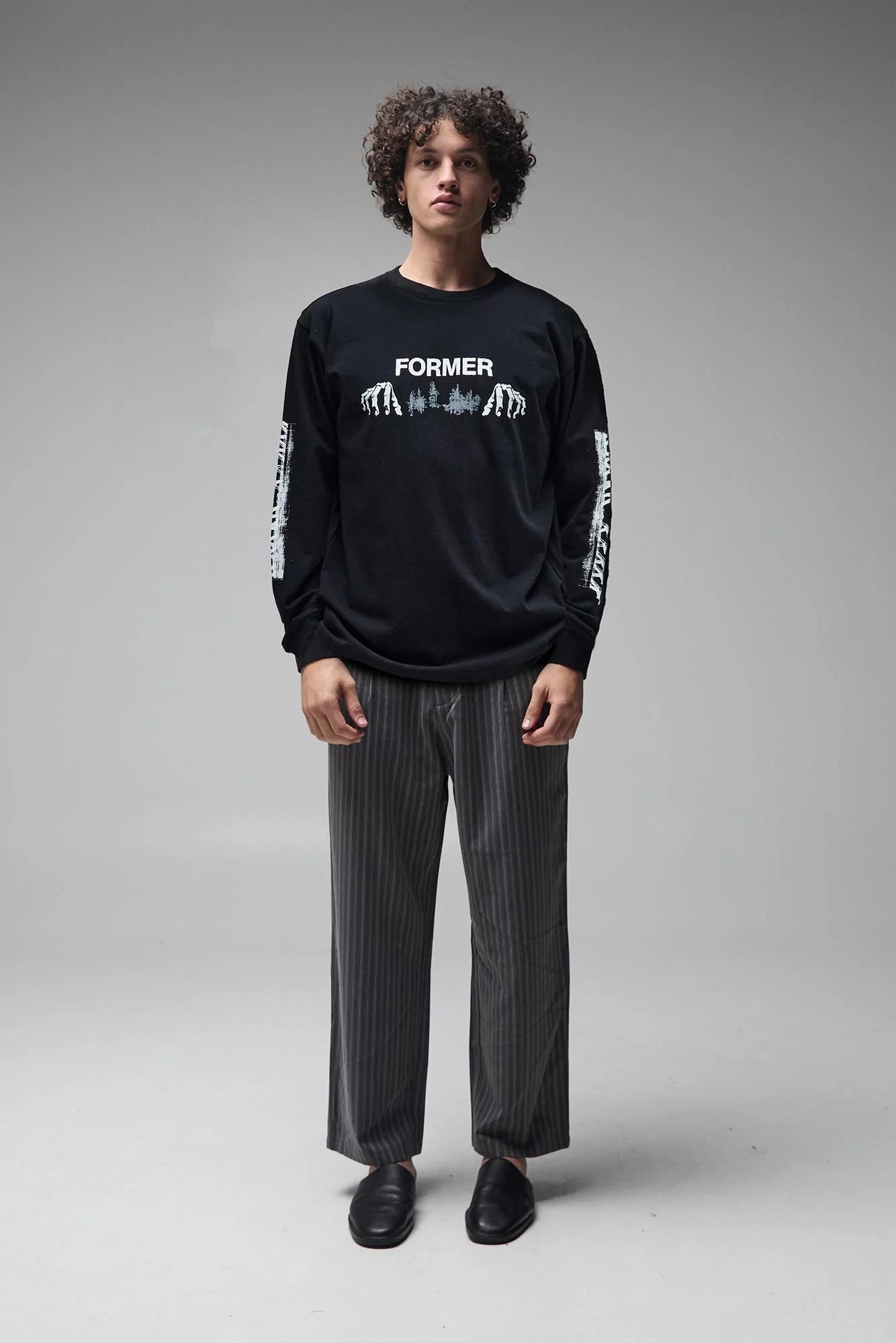 ENGINEERED LS TEE (Black)
