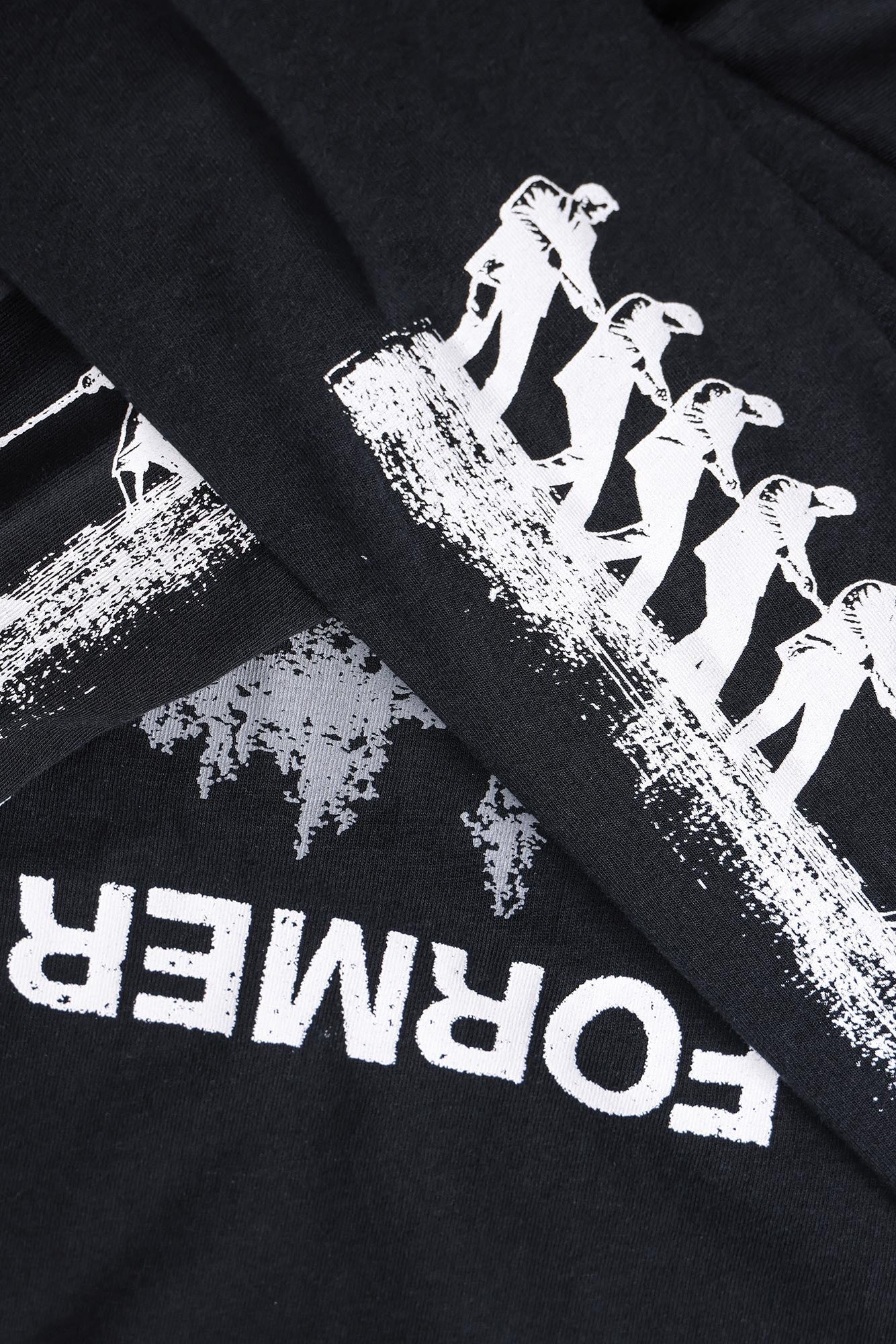 ENGINEERED LS TEE (Black)