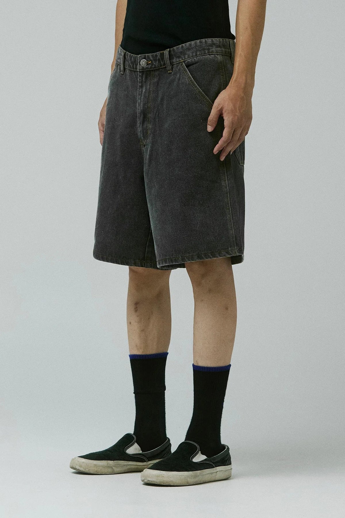 REYNOLDS 21" DENIM WALKSHORT (Washed Black)