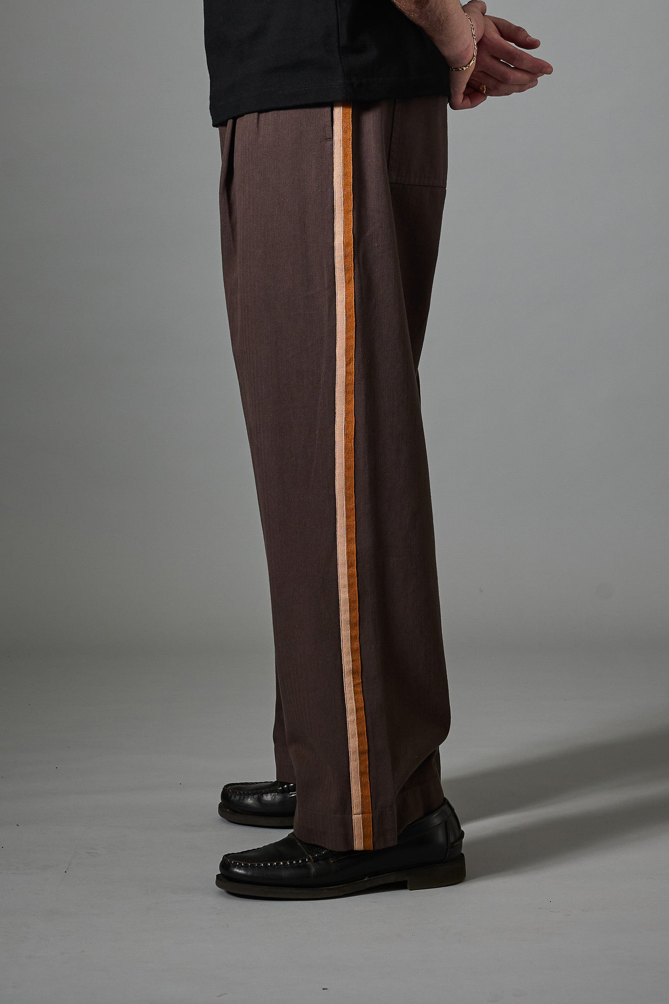 HERRINGBONE LEAGUES CLUB STRIPE PANT (Brown)