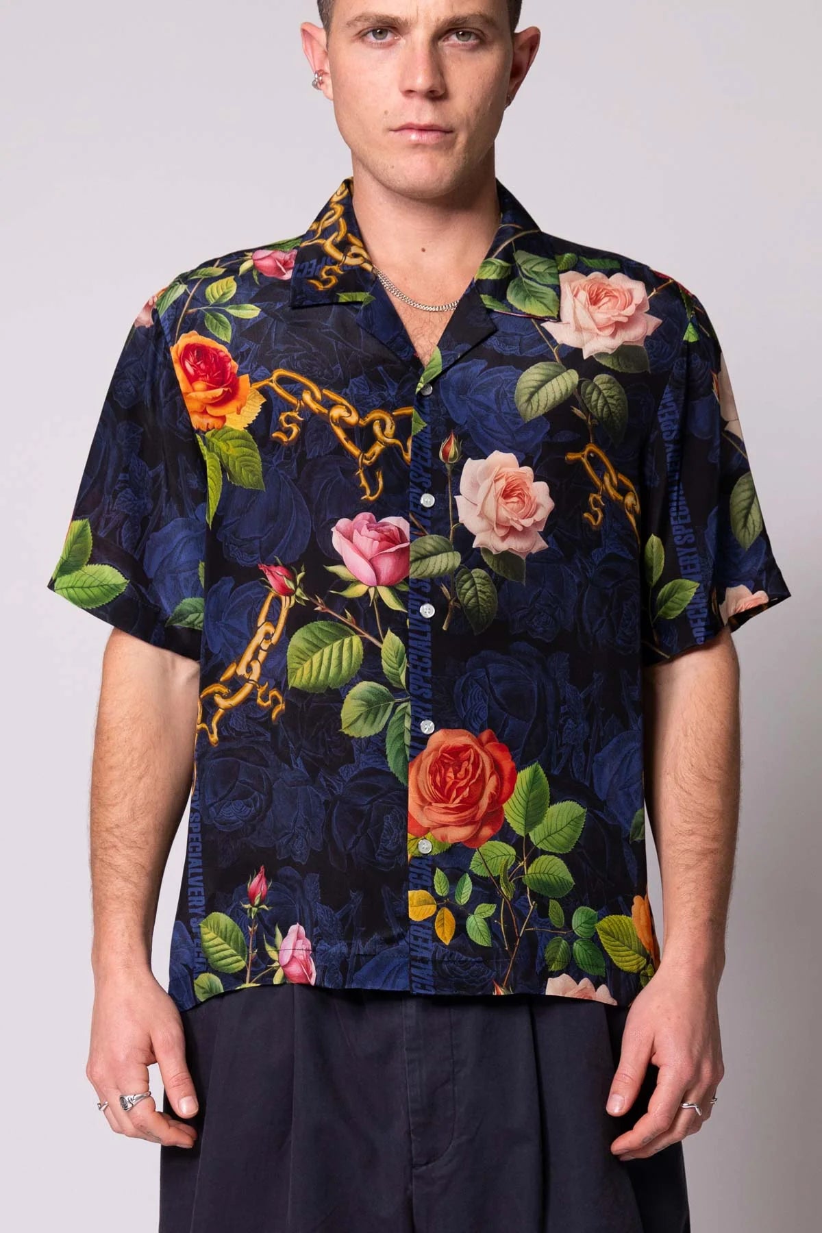 CHAINS & ROSES SILK RESORT SHIRT