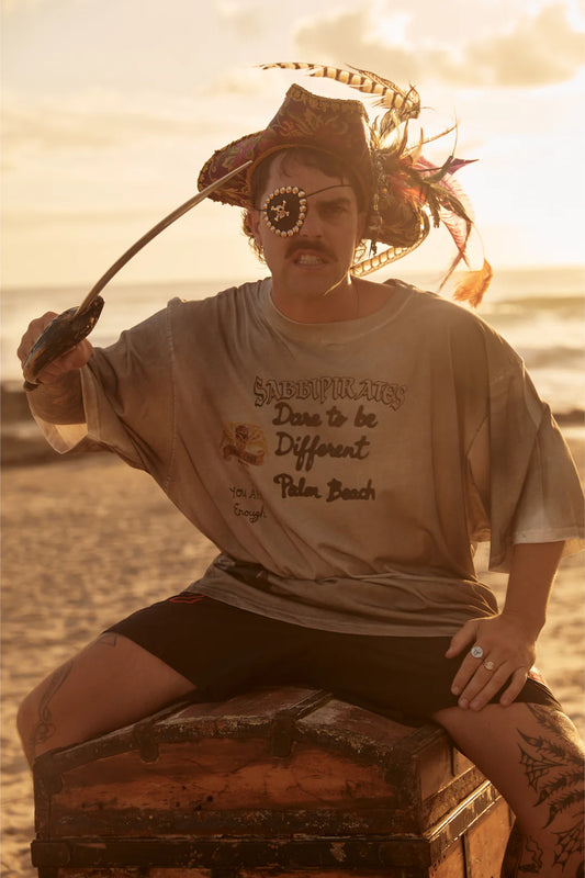 THE VERY OVERSIZED DARE TEE