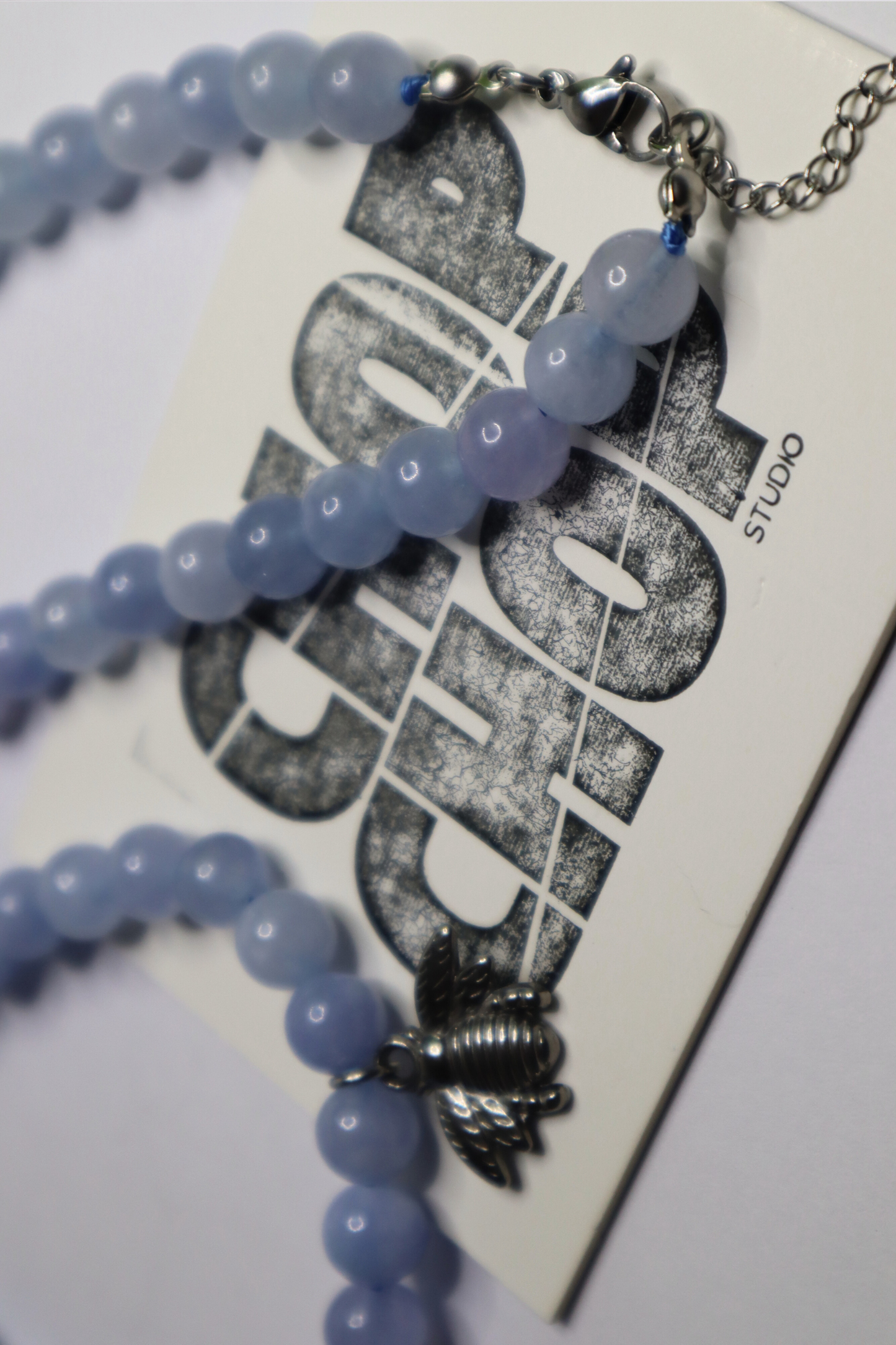 BEE BEADED NECKLACE (Sky)