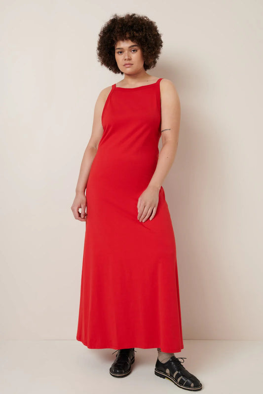 LOW BACK DRESS (Red)