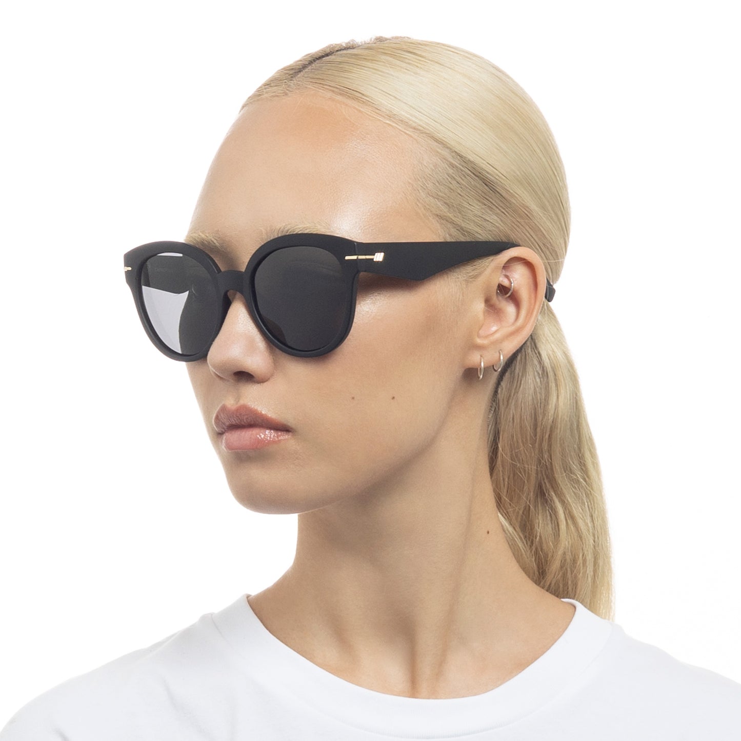 CAPACIOUS SUNGLASSES (Black)