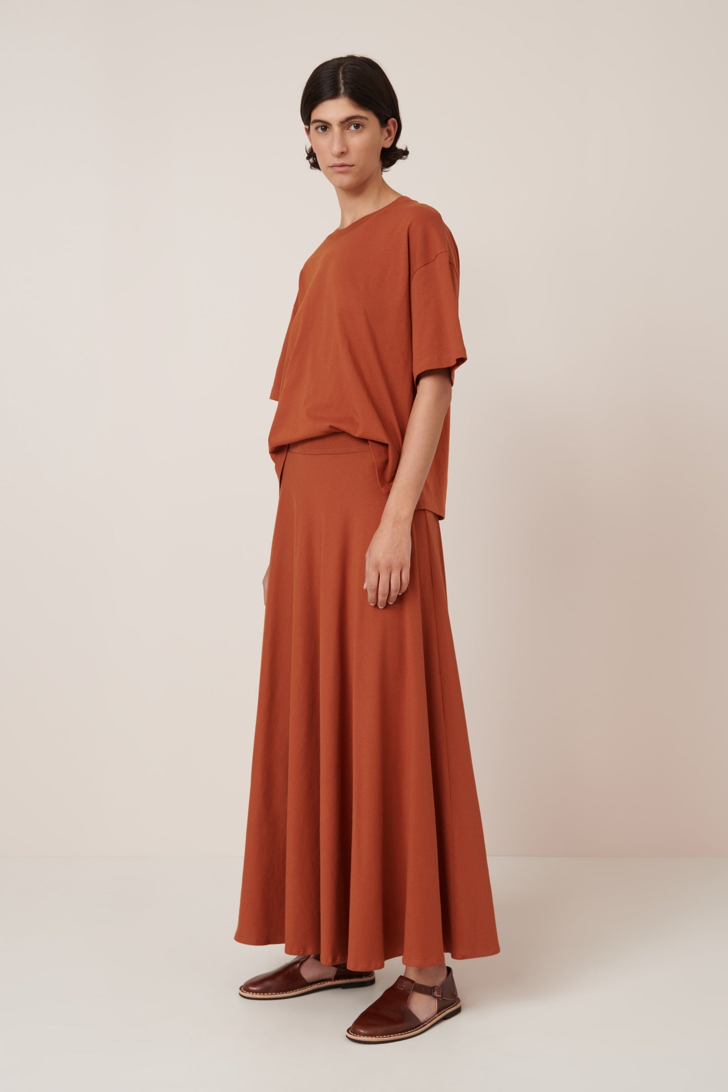 SPHERE SKIRT (Clay Red)