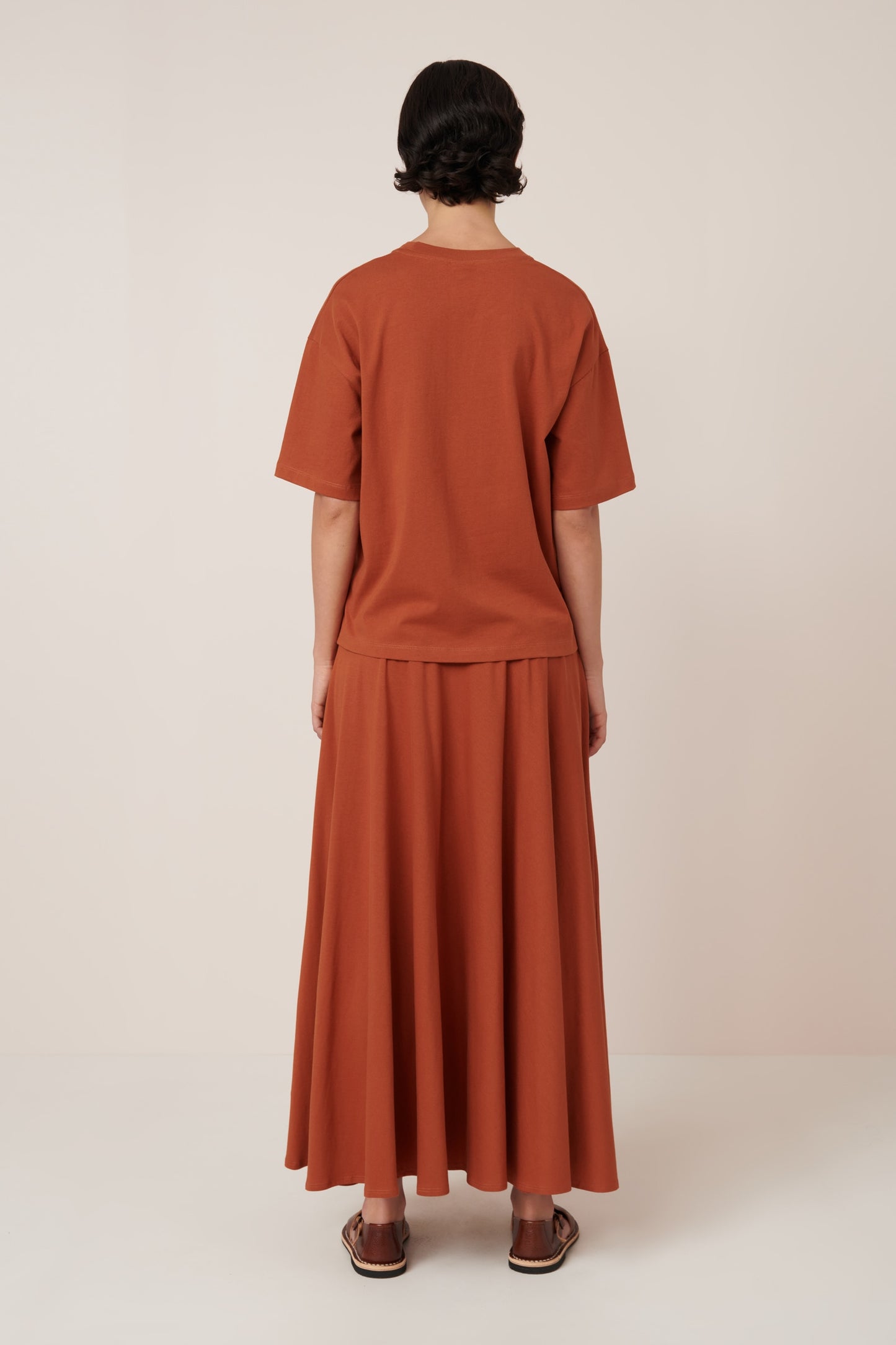 SPHERE SKIRT (Clay Red)