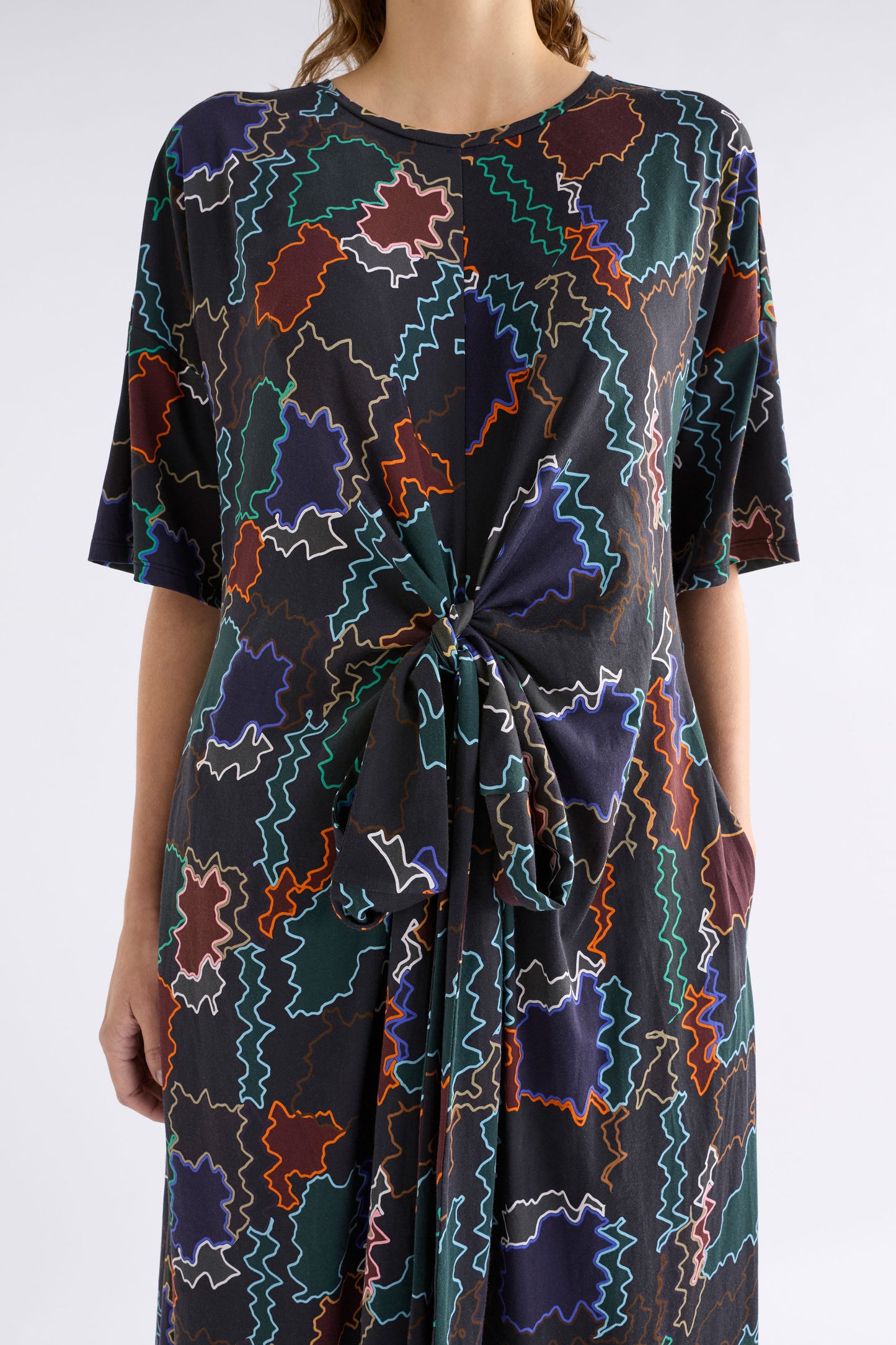 KIHTE TSHIRT DRESS (Suma Line Print)