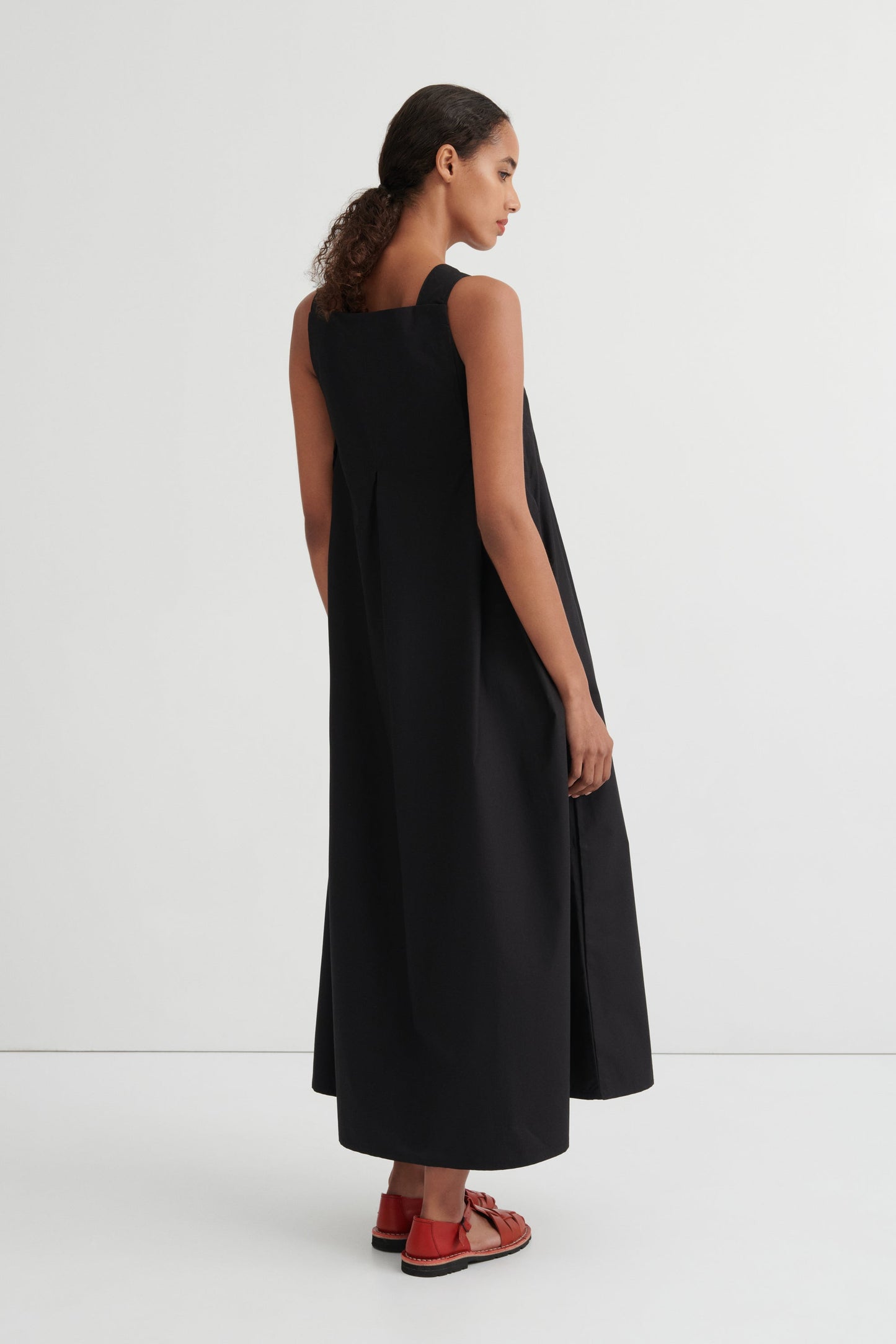 STUDY DRESS (Black)