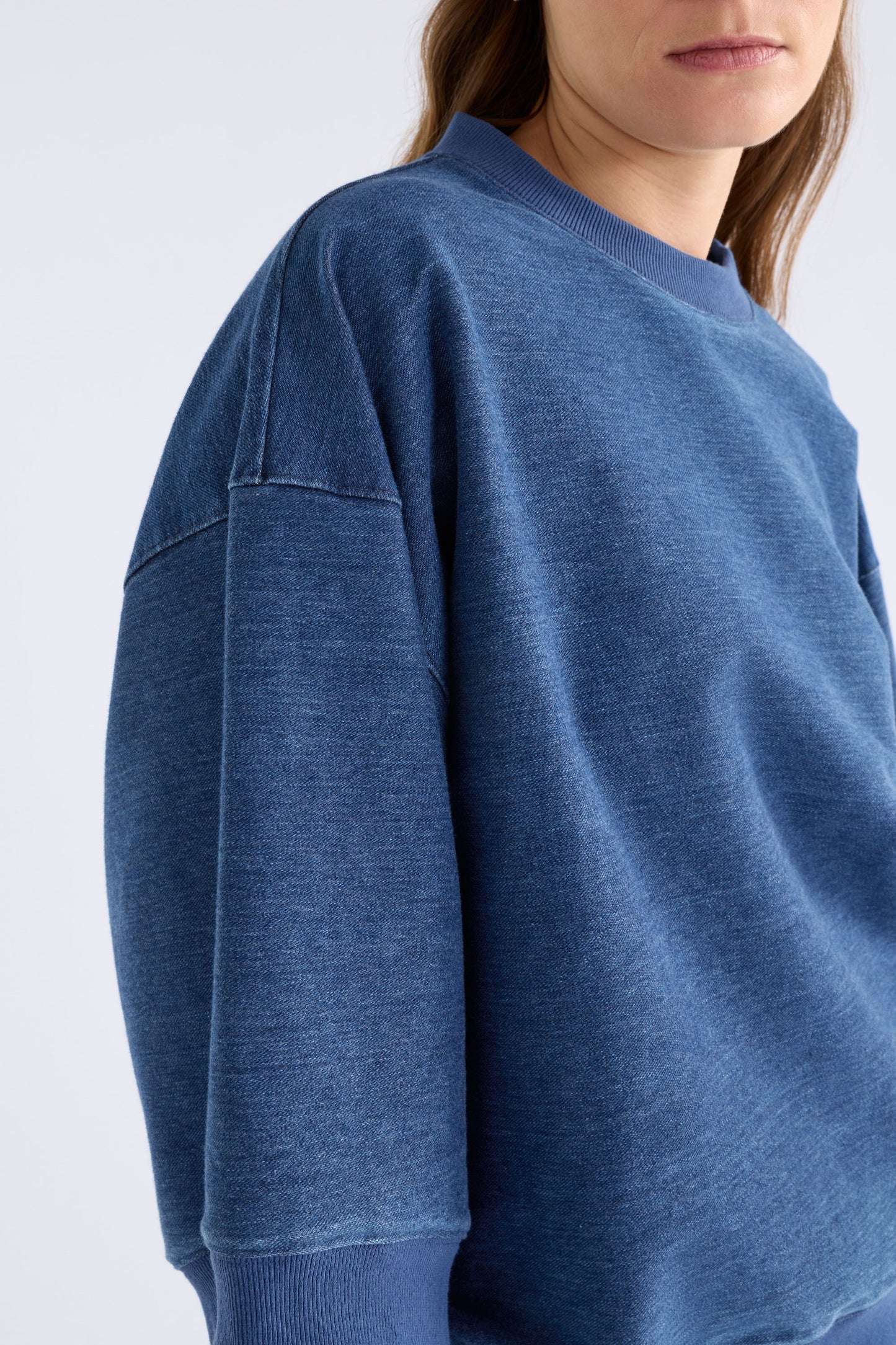 ENFELD TEE (Mid Blue Wash)