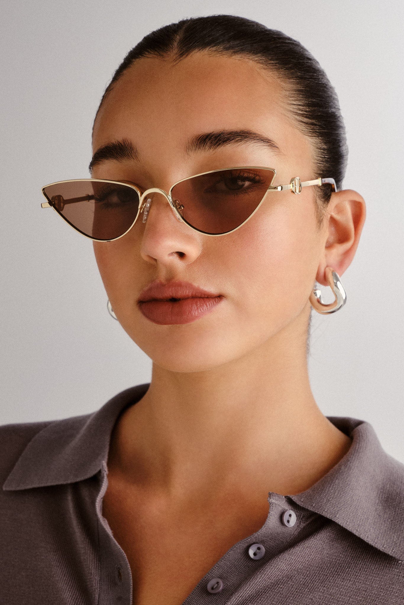 THE SOIREE SUNGLASSES (Gold)